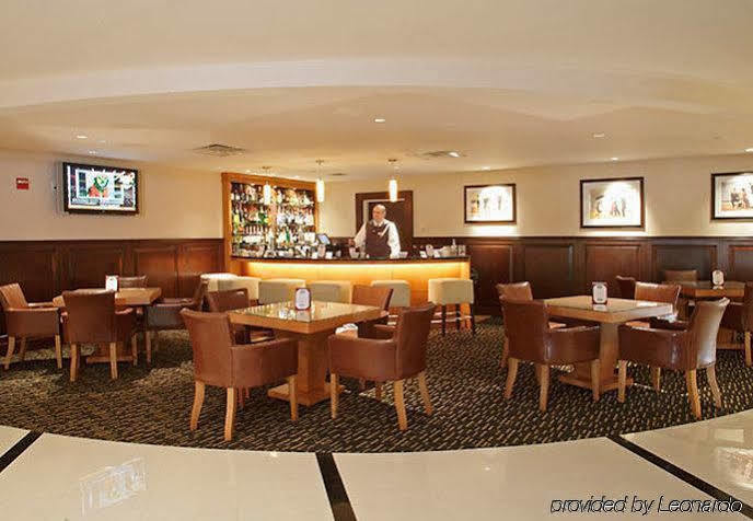 Courtyard Montvale Hotel Exterior photo